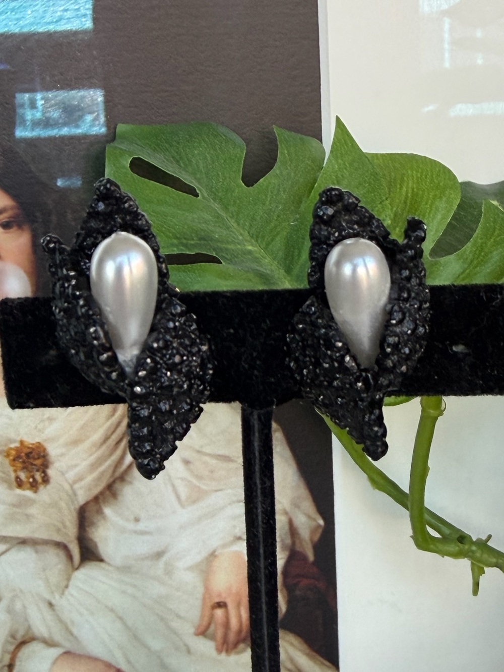 Vintage Opera Pearl Beaded Earrings - Picture 3 of 6